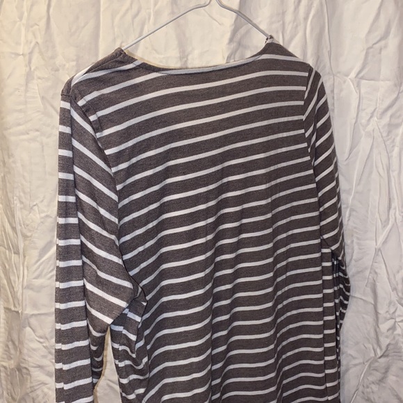 Long sleeve shirt unknown brand great shape - Picture 6 of 7